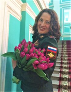 Майор медицинской службы Наталья Кулешова – старший ординатор инфекционного отделения военного клинического госпиталя ЗВО вот уже седьмой год.