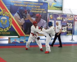 На ковре царила атмосфера истинного соперничества.