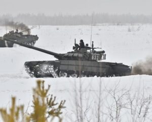 Когда мы вместе – враг бежит.