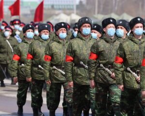 Потомки казаков в парадном строю