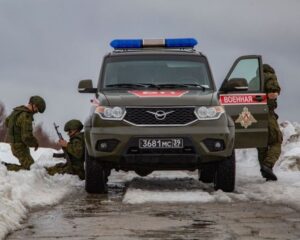 Экстремальный зимний дрифт и меткость в белоснежной пелене.