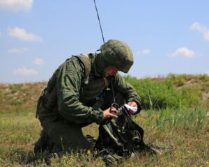 Войсковая элита марку держит.