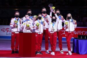 Армейская спортсменка Елизавета ТУКТАМЫШЕВА выступила в роли капитана команды.