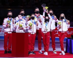 Армейская спортсменка Елизавета ТУКТАМЫШЕВА выступила в роли капитана команды.