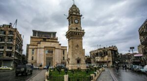 Символ возрождения Алеппо – восстановленные часы на старинной башне Баб аль-Фарадж.