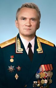 Генерал-майор в отставке
Владимир Ульянов.