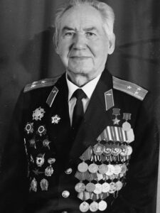 ОЛОВЯННИКОВ Николай Ефимович