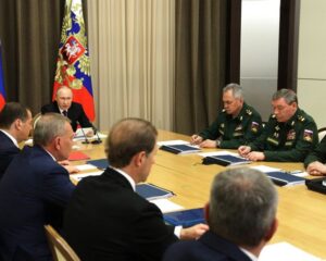 Триединая задача укрепления обороны.