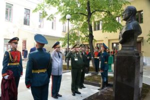 Памяти основателя современного тыла.