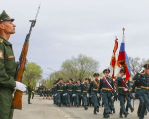 Здесь учат ракеты летать.