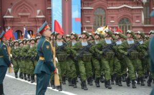 Большая честь – пройти по главной площади России.
