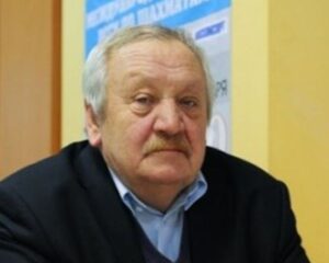 Гроссмейстер Юрий БАЛАШОВ.