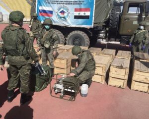 В связи с дефицитом электроэнергии ЦПВС передаёт в нуждающиеся населённые пункты доставленные из России электрогенераторы.