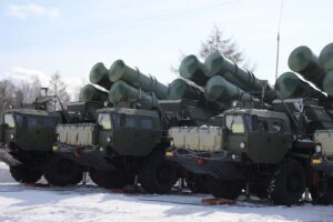 Впервые на парад на Сахалине выйдут зенитно-ракетные комплексы С-400 «Триумф».