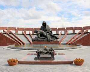 Помнить павших за Родину.