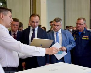 В военном иннограде работают на опережение.