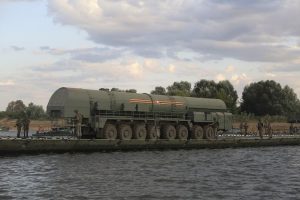 Военные инженеры связали берега для ракетчиков