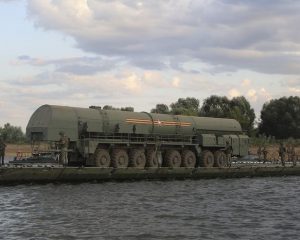 Военные инженеры связали берега для ракетчиков