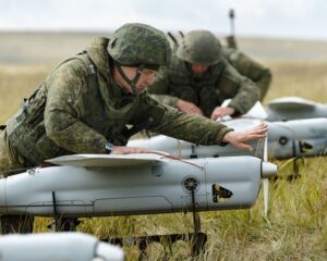 Крылья над полигоном.