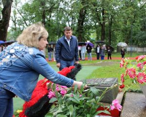 Героям былых времён