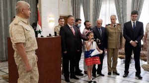 Сирийская девочка получила письмо и подарки от Владимира Путина