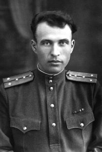 Начальник 1-го отделения Отдела контрразведки МГБ СССР  54-й воздушной армии капитан  Душин Н.А., 1949 г.