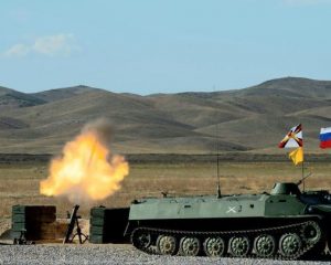 Состязание богов современной войны.