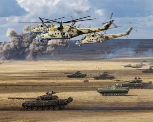 Знамя Победы водружать нам.