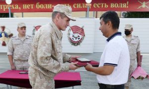 И ярким орденом герой напомнил о себе…