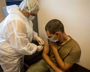 Крепкий иммунитет – залог победы над вирусом.