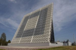 Им по плечу задачи вселенского масштаба