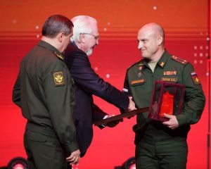 Главное – оставаться в строю.