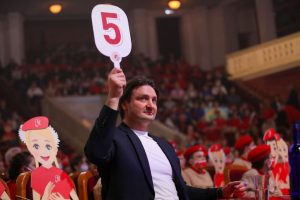 Юмора и находчивости юным не занимать