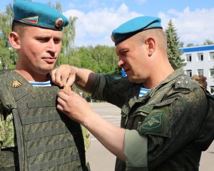 Служить, касаясь облаков