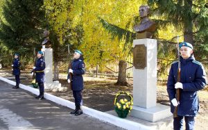 Помнить. Брать в пример. Хранить традиции