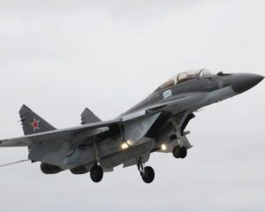 Воздушная карусель палубных истребителей