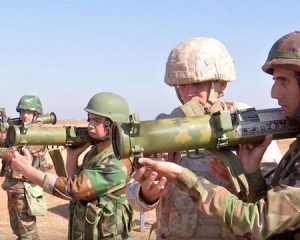 Российские военнослужащие войск РХБЗ делятся знаниями с сирийской армией