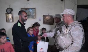 Российские военнослужащие обеспечили вывод беженцев из лагеря «Эр-Рукбан»