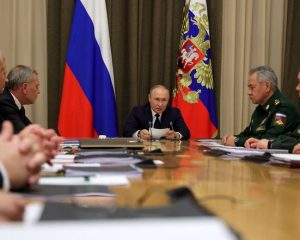 В центре внимания – обороноспособность страны.