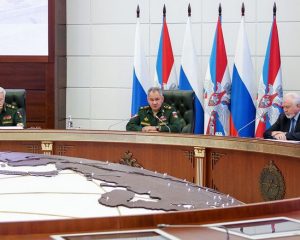 Продолжать движение вперёд