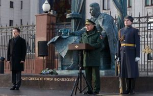 Гениальному творцу Победы