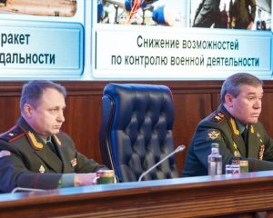 Россия не угрожает. И другим не советует.