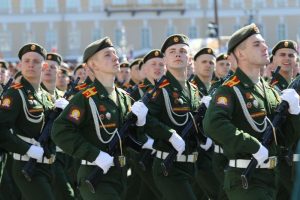 С победным настроем к непокорённым вершинам
