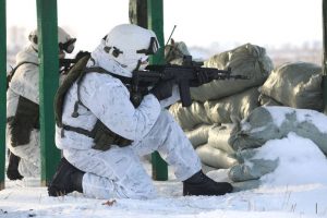 Не снижая интенсивности боевой подготовки