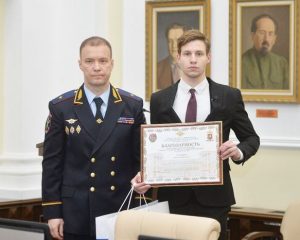На раздумья – ни секунды.