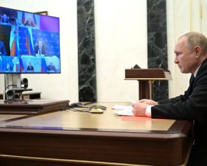 Ради благополучия старшего поколения.