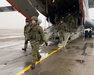 Совместными усилиями против общего вызова и общих угроз.