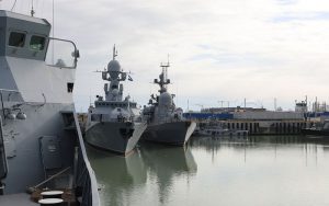 Новая ВМБ на Каспии приняла корабли и суда