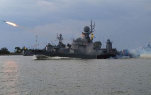 Не снижая интенсивности боевой подготовки