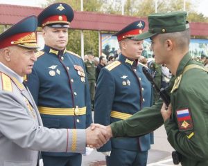 Анатолий Головнёв уверен, что будущее армии в надёжных руках.